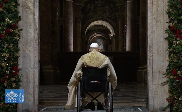 papa francisco puerta santa